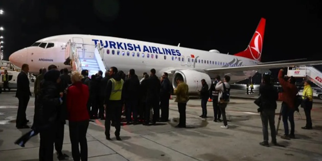 Sumud Filosu Katılımcılarını Taşıyan Uçak İstanbul’a İndi